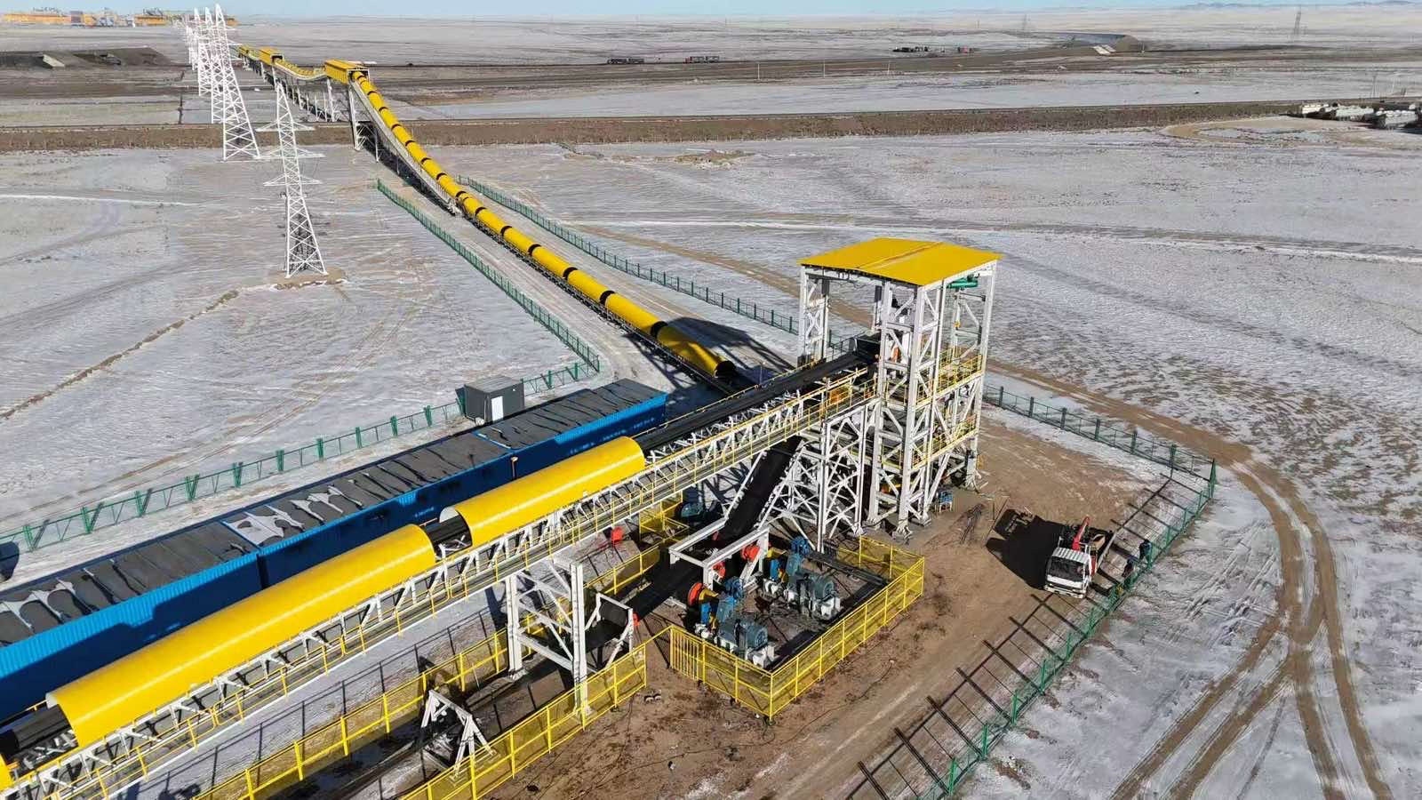 Нүүрс баяжуулах үйлдвэрийн тэжээлийн нүүрсний тээврийн конвейер, бутлуур, ачилтын байгууламжийг ашиглалтад хүлээж авах шийдвэр гарлаа